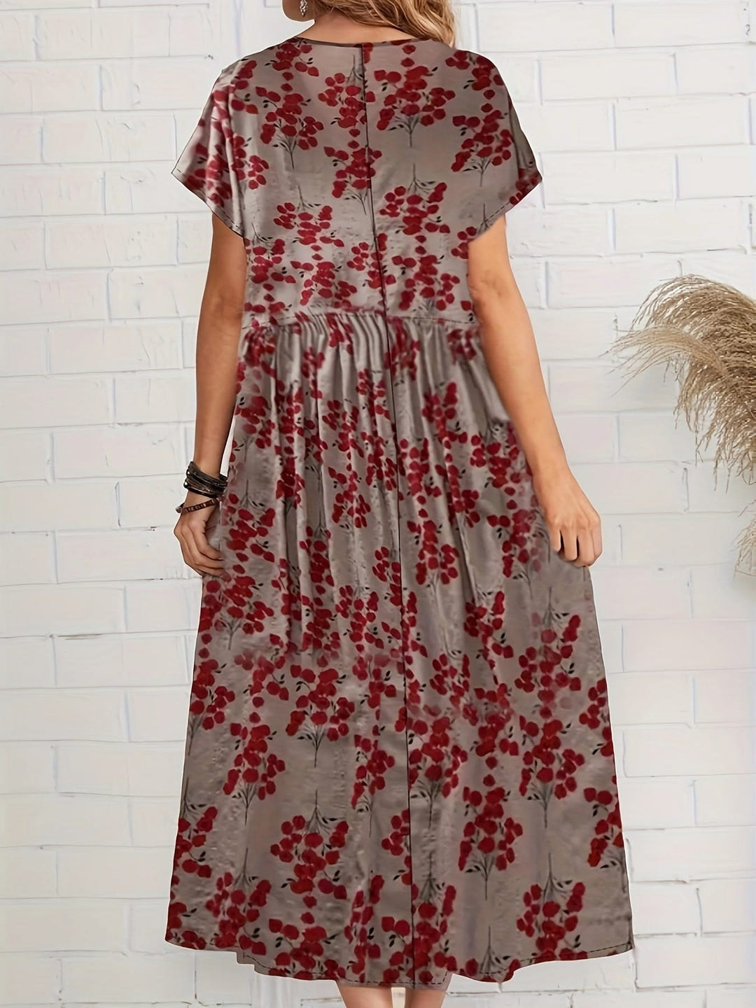 Ivy – Floral Midi Dress