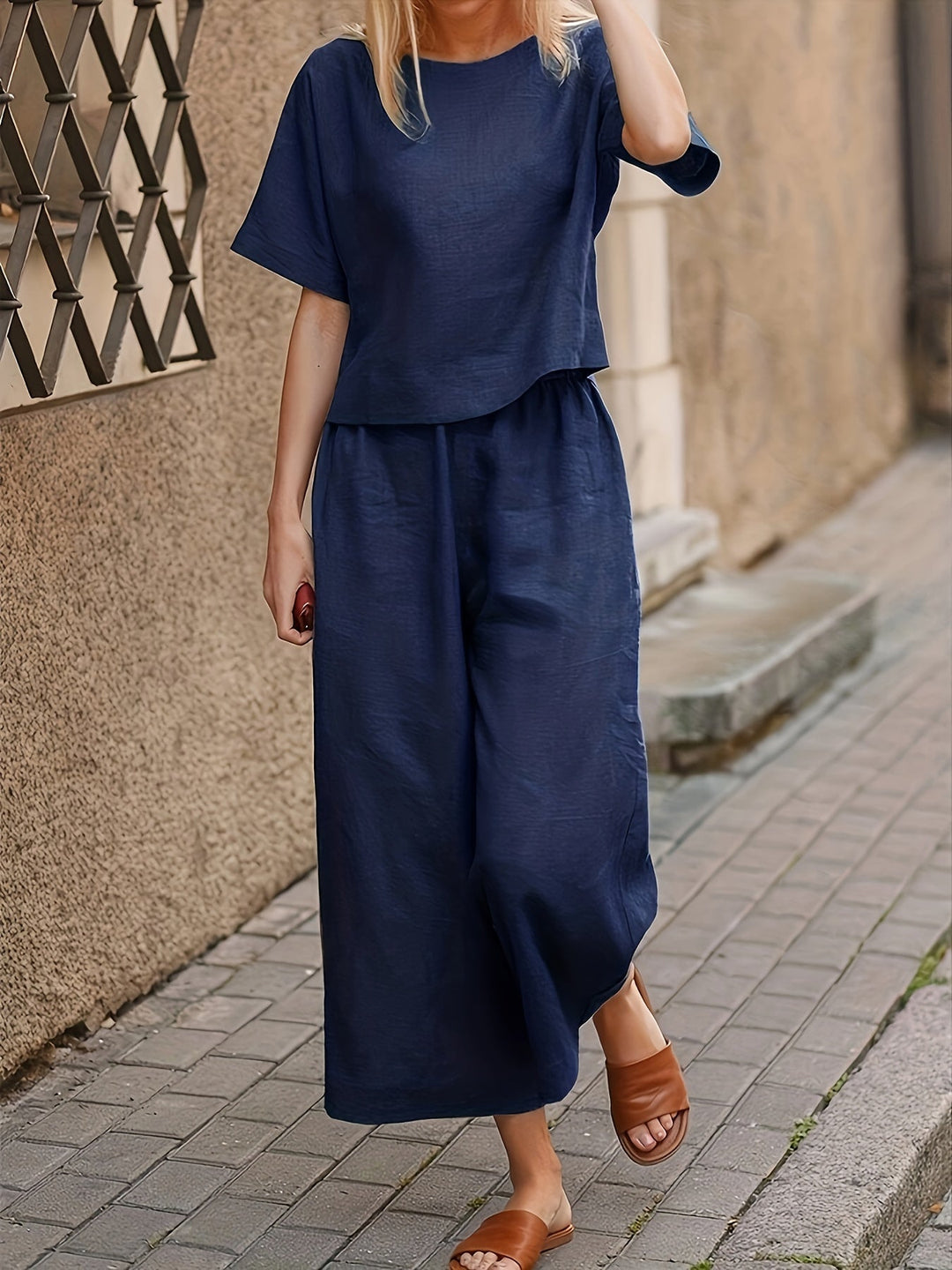 Mira – Casual Split Sleeve Top