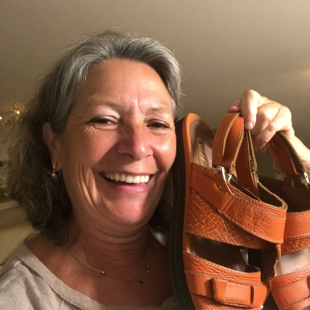 <h2>CUSTOMERS VIVIENNE FASHION CHARLESTON</h2>