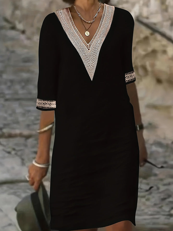 Elise – Lace V-Neck Half Dress