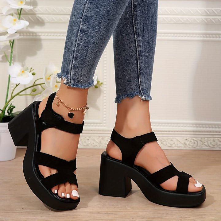 Carmela – Bold Elegance, Lasting Comfort