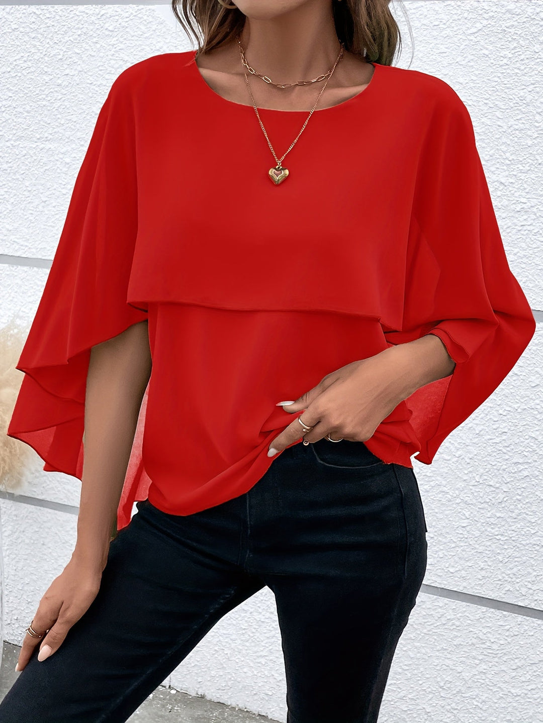 Lina – Asymmetrical Hem Round Neck Blouse