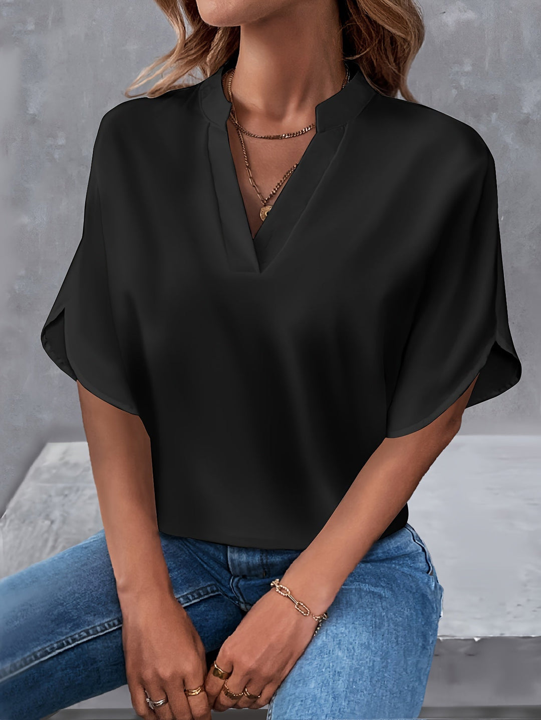 Elara – Notch Neck Split Sleeve Blouse