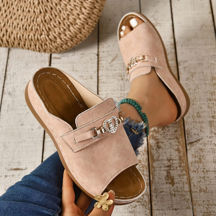 Fiorina – Romantic Charm, Everyday Comfort